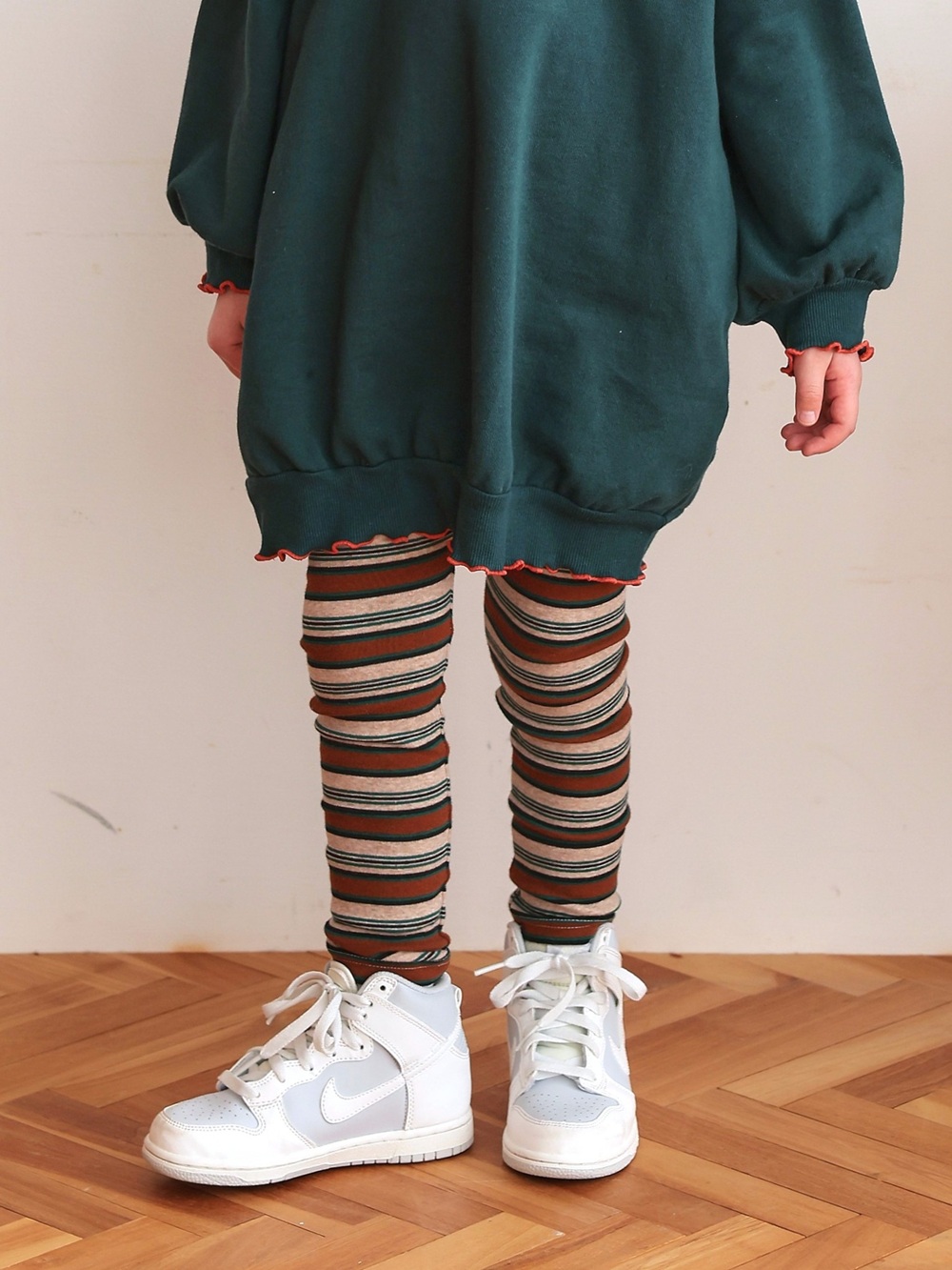 ��گ��ް�ް���ڷ�ݽ